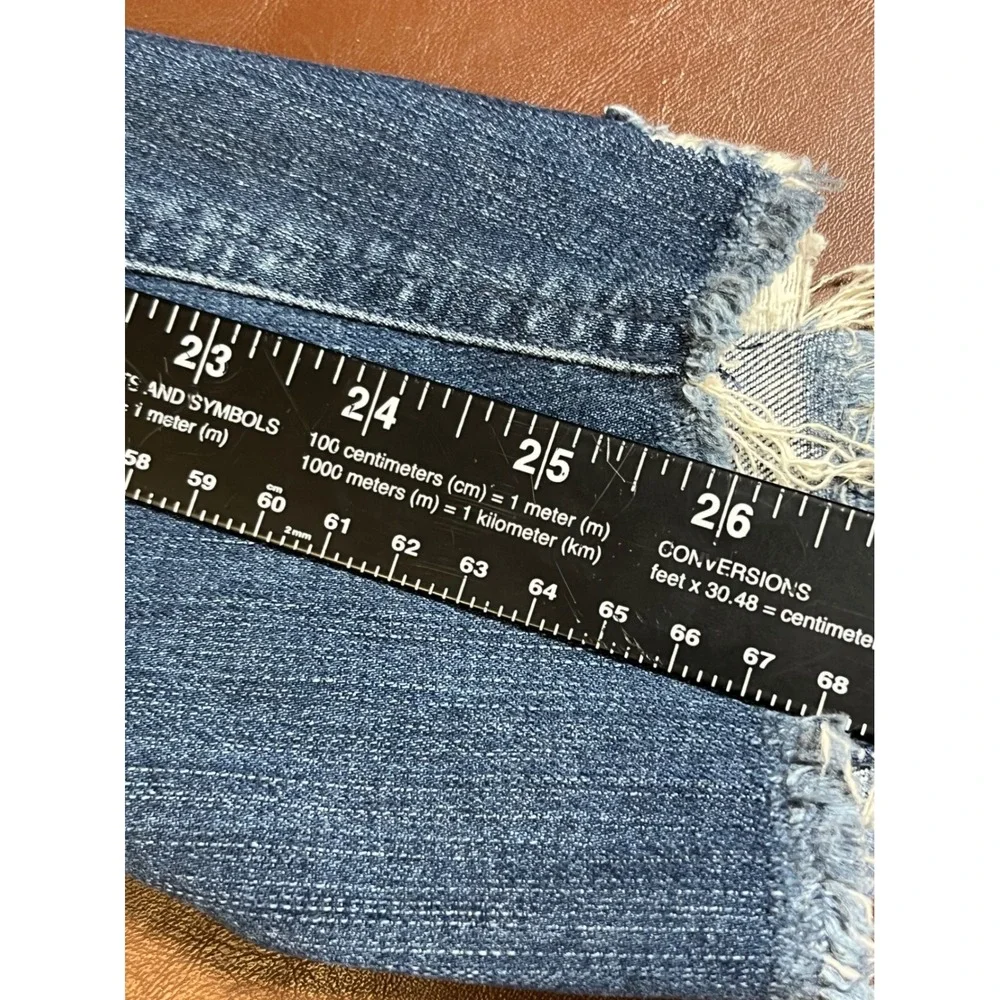 Torrid Bombshell Skinny Jeans 28R Medium Wash Distressed Ripped Raw Hem Blue